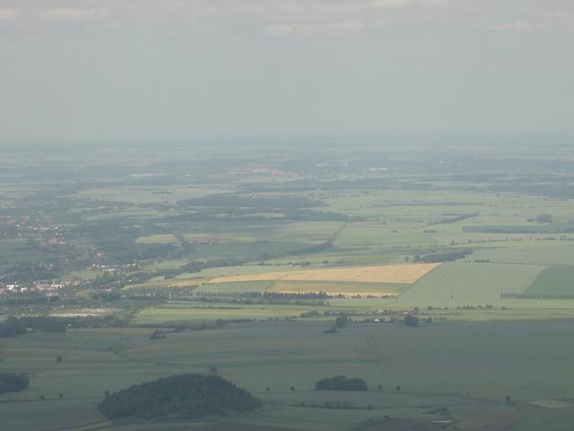 Opole 57km (v dali)