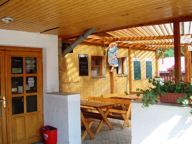 restaurace Pod Siframi Svobodne Hermanovice